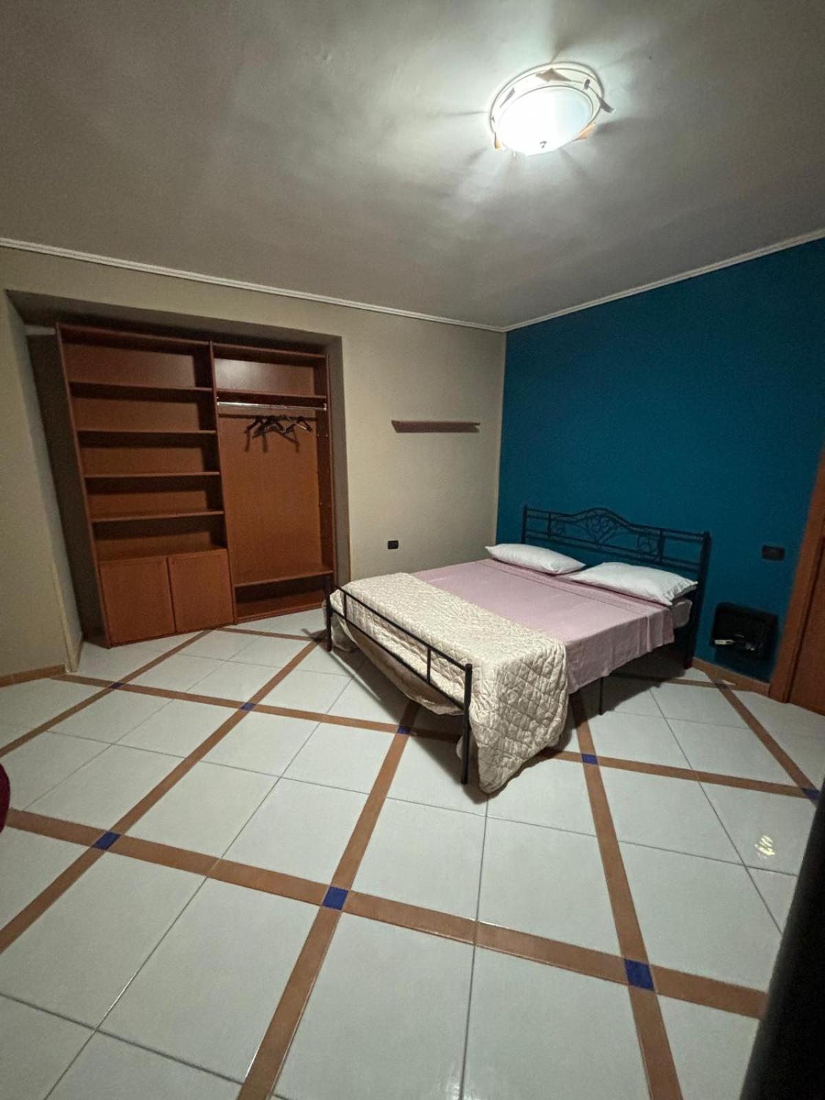 Casa Toto' Apartment Наполи Стая снимка