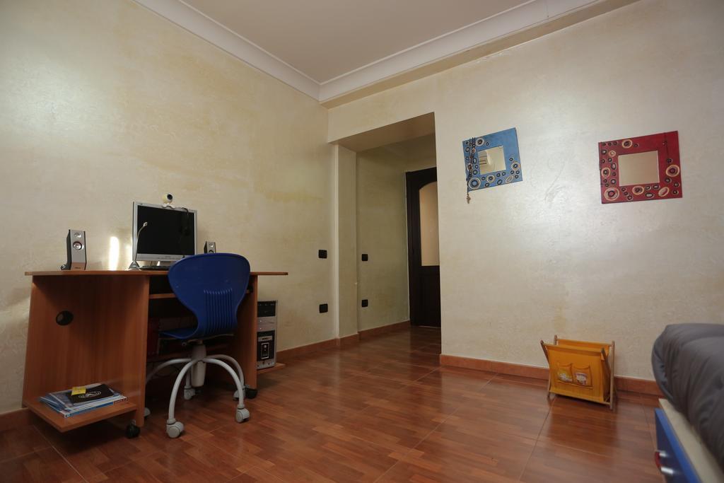 Casa Toto' Apartment Наполи Екстериор снимка