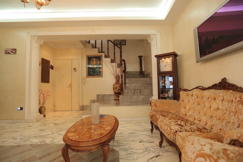 Casa Toto' Apartment Наполи Екстериор снимка