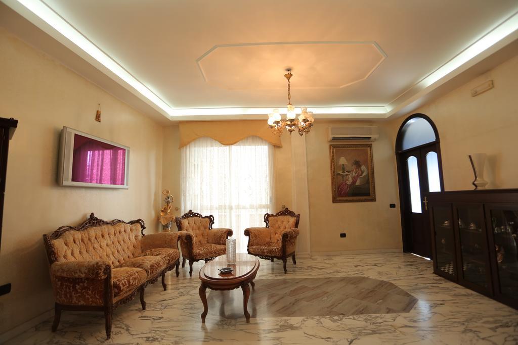 Casa Toto' Apartment Наполи Екстериор снимка