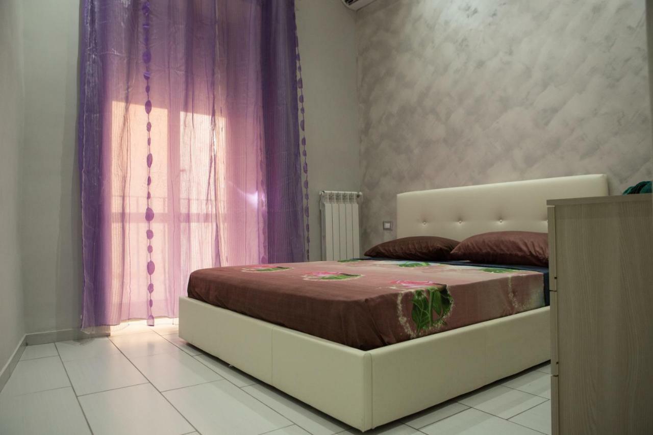 Casa Toto' Apartment Наполи Екстериор снимка