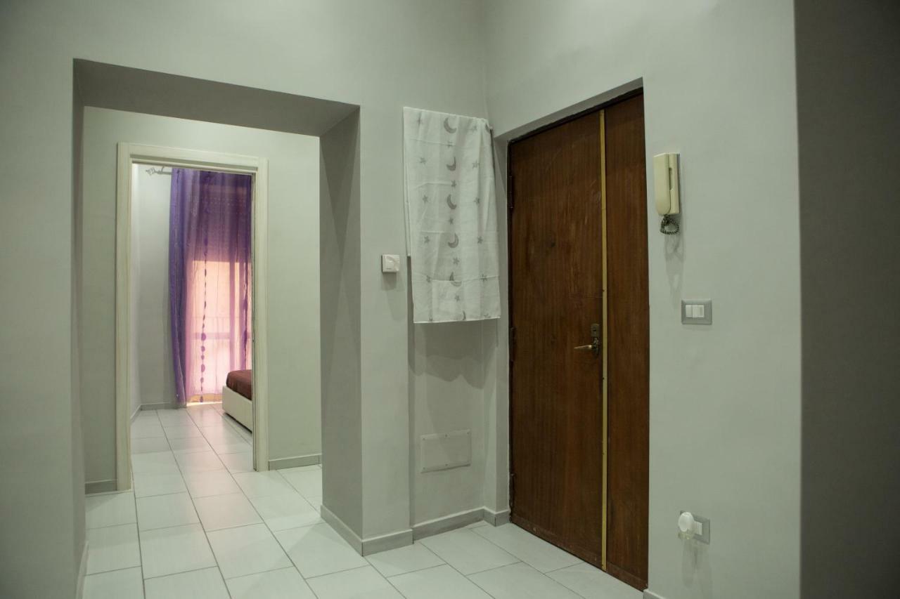 Casa Toto' Apartment Наполи Екстериор снимка