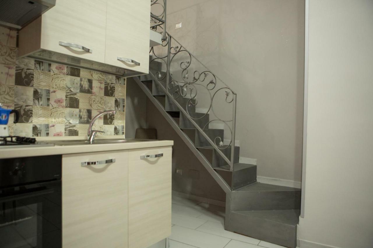Casa Toto' Apartment Наполи Екстериор снимка