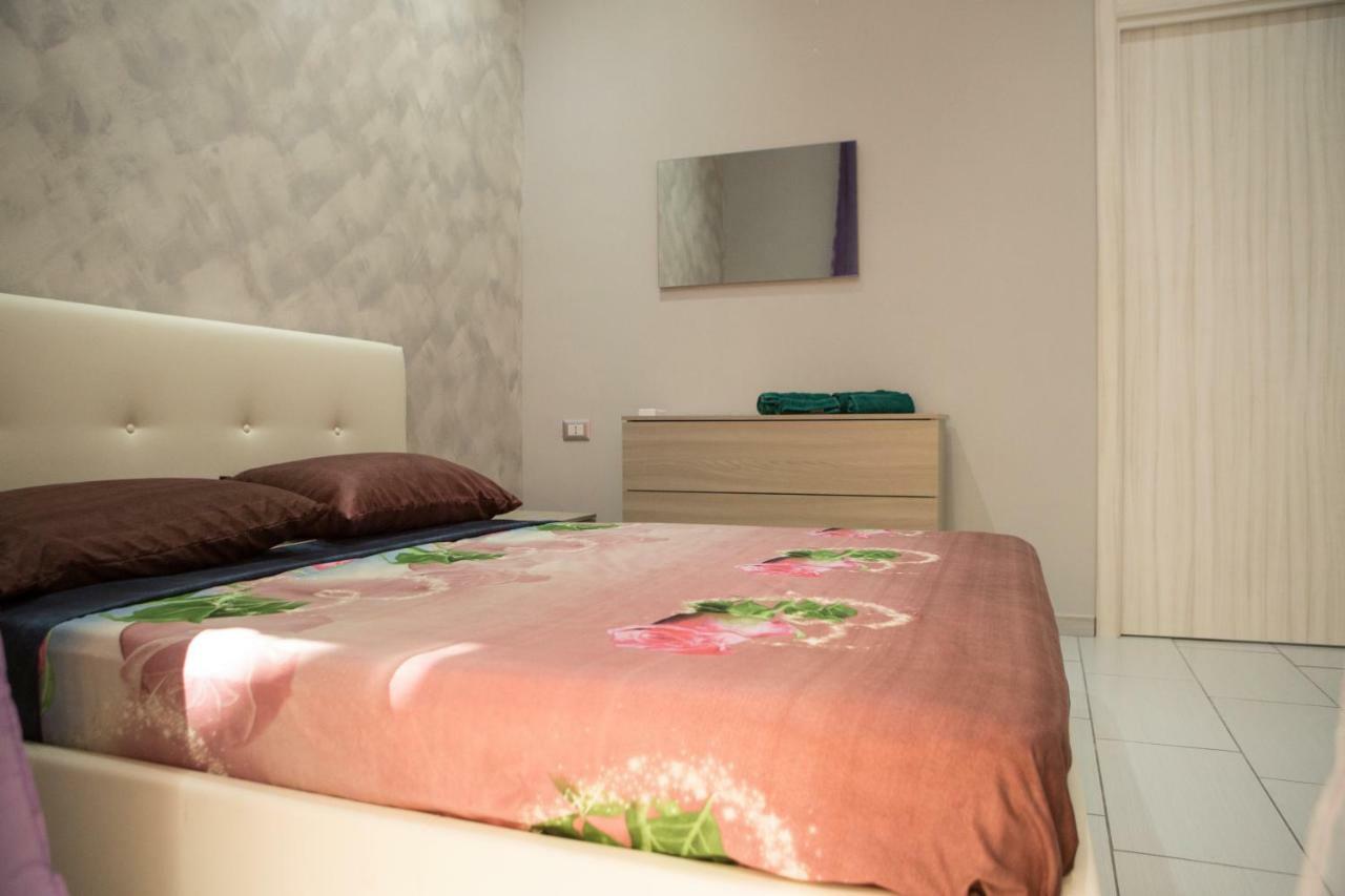 Casa Toto' Apartment Наполи Екстериор снимка